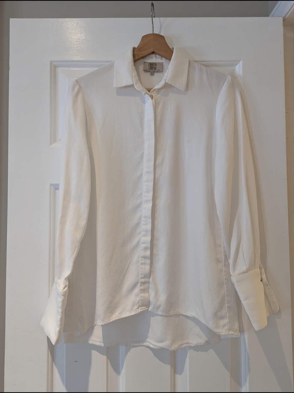 T.ba Classic White Button Down Shirt Shell Buttons Quiet Luxury Minimalist S 40
